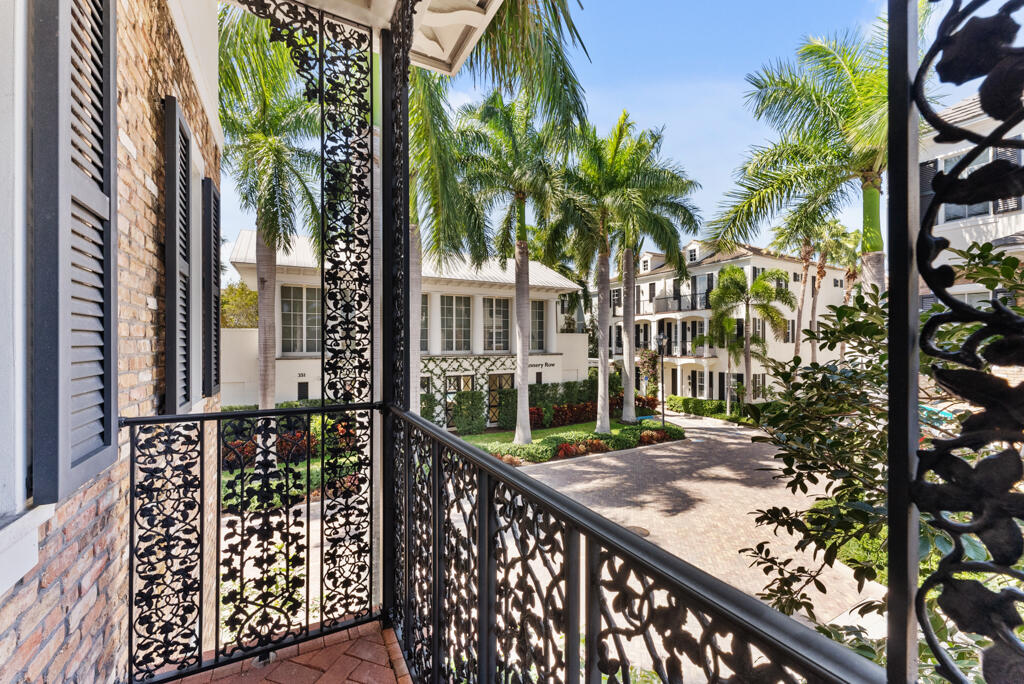 347 E Cannery Row Circle