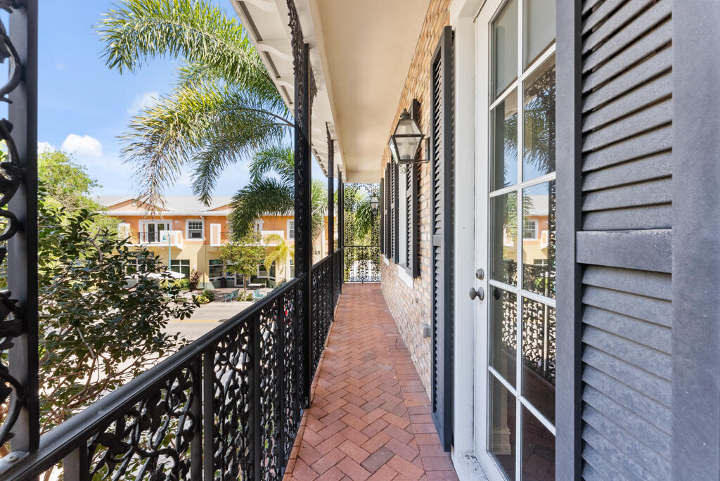 347 E Cannery Row Circle