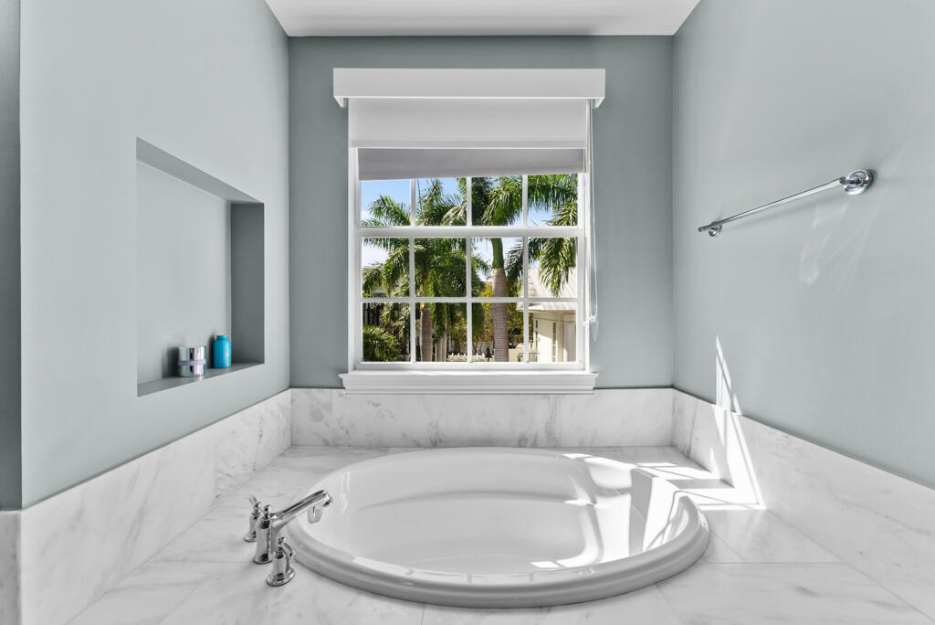 347 E Cannery Row Circle