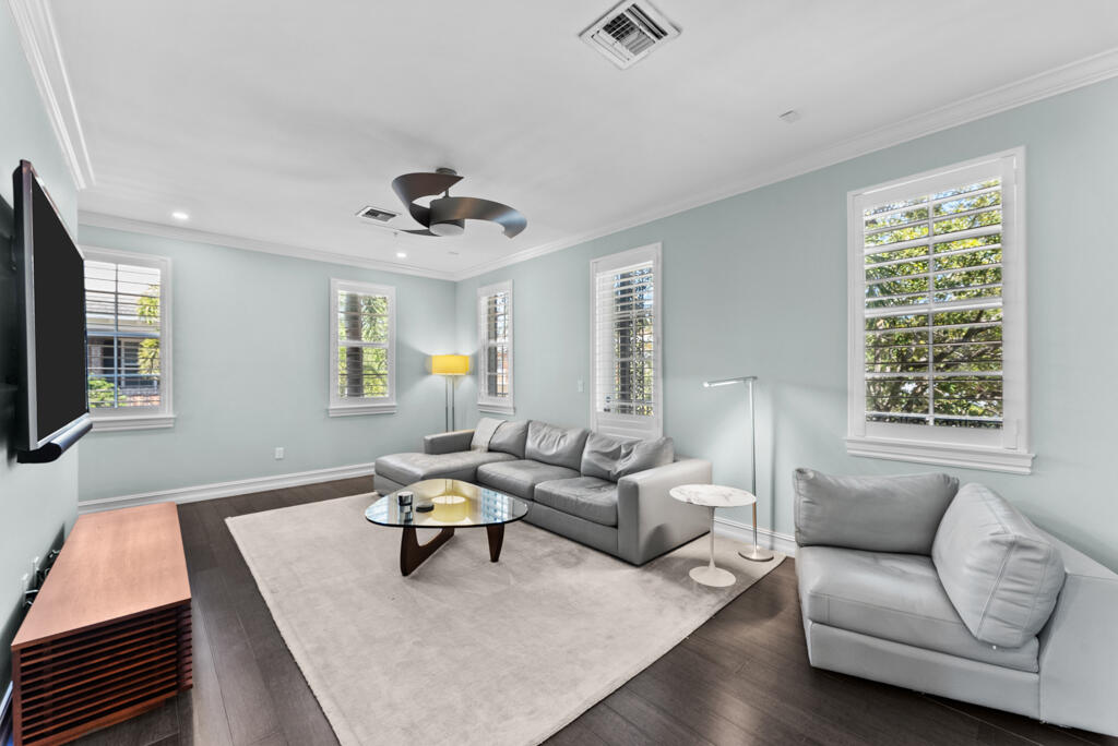 347 E Cannery Row Circle