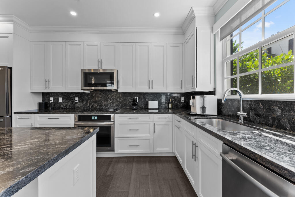 347 E Cannery Row Circle