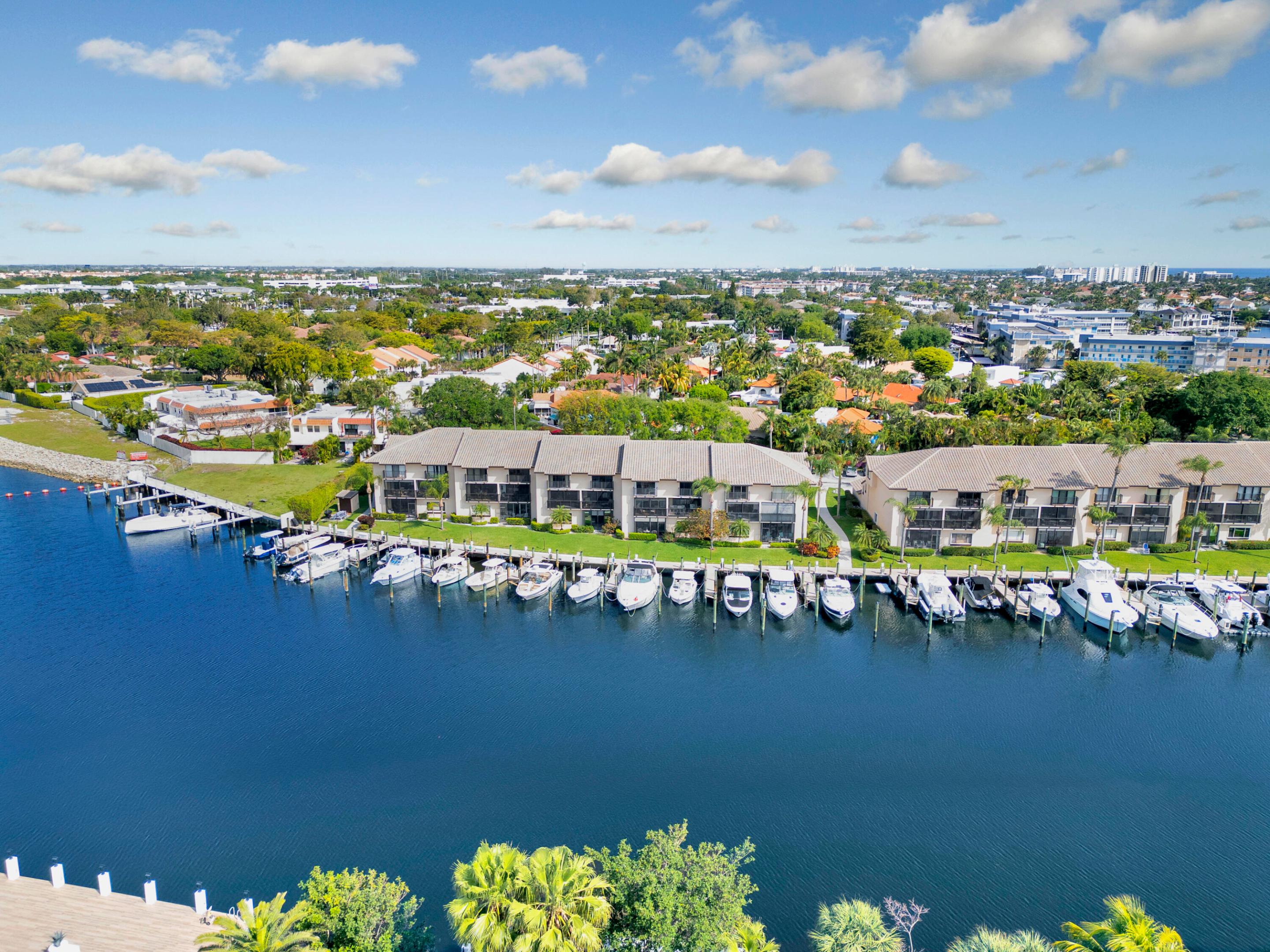 210 Captains Walk 716