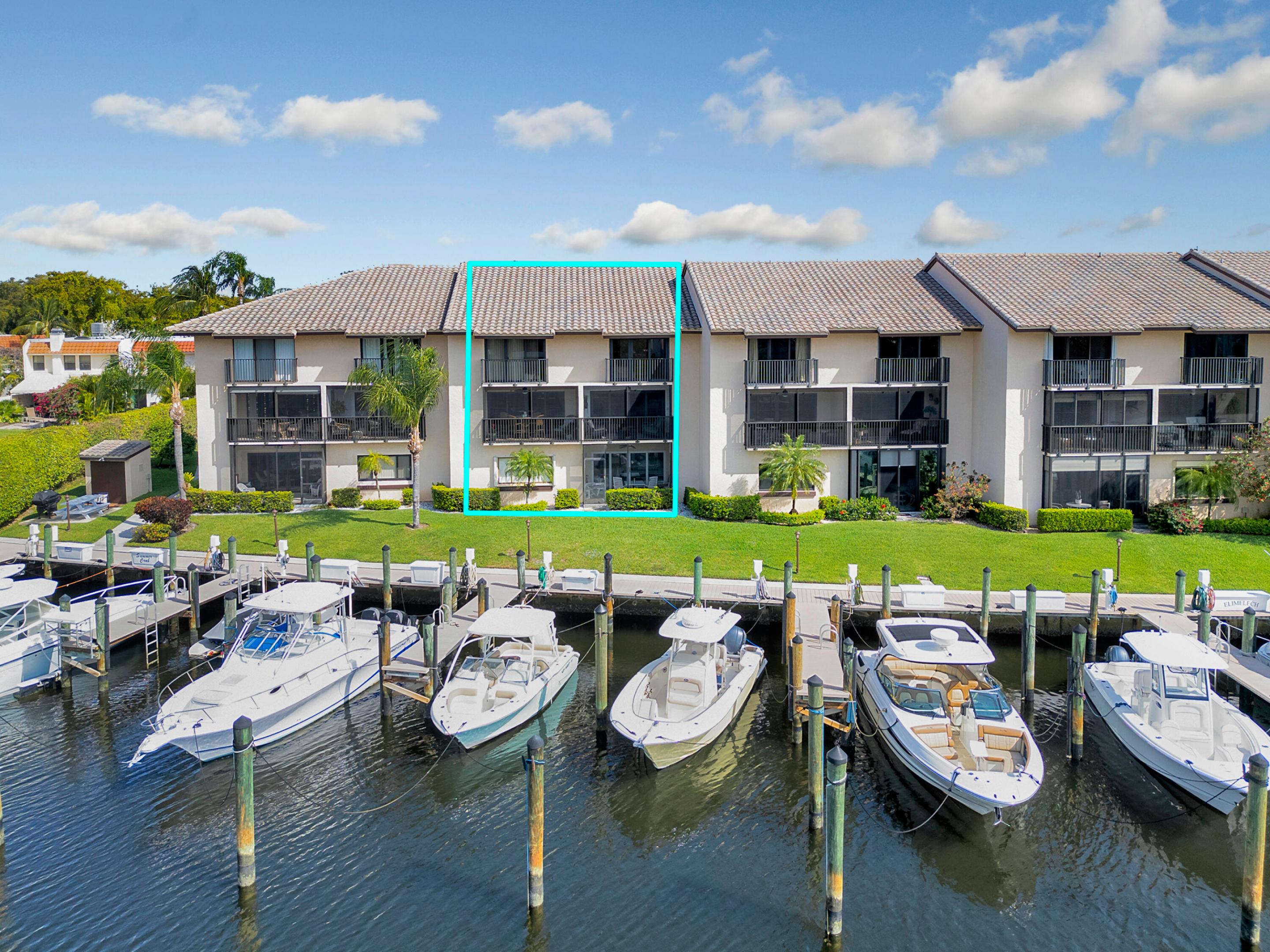 210 Captains Walk 716