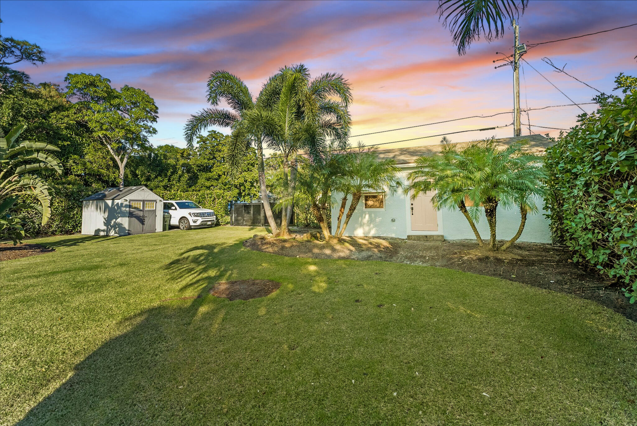 107 NW 4th Avenue