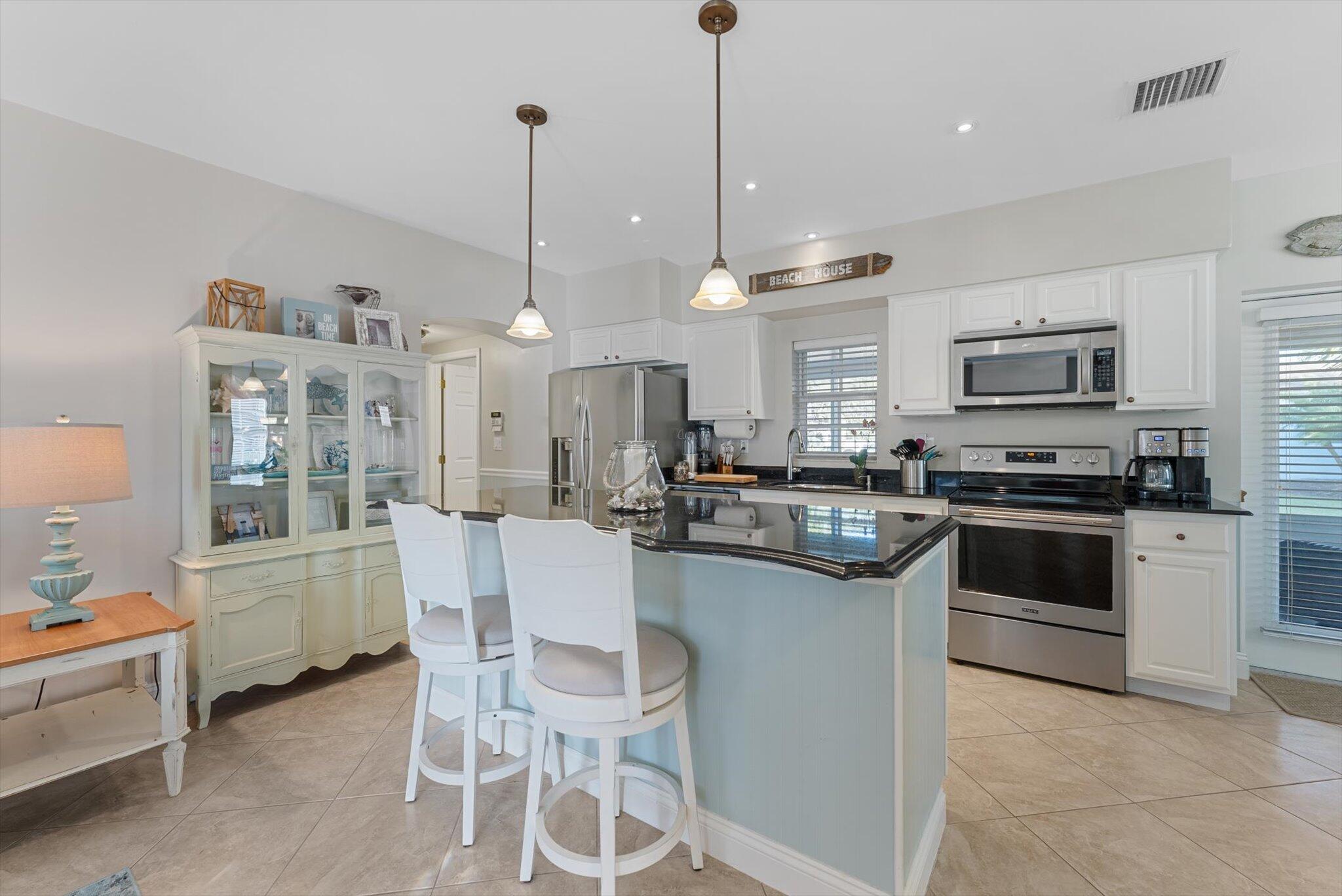 107 NW 4th Avenue