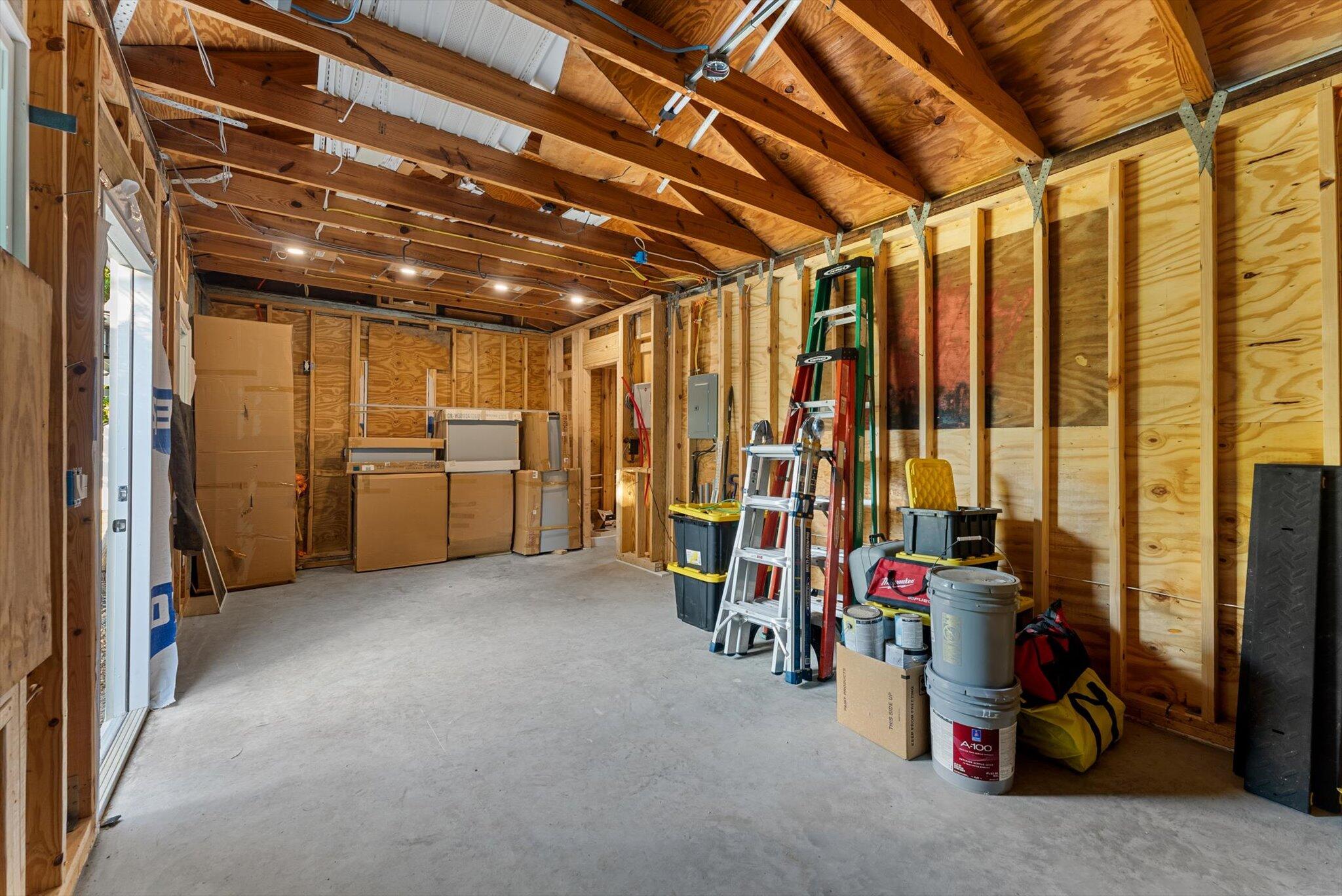 107 NW 4th Avenue