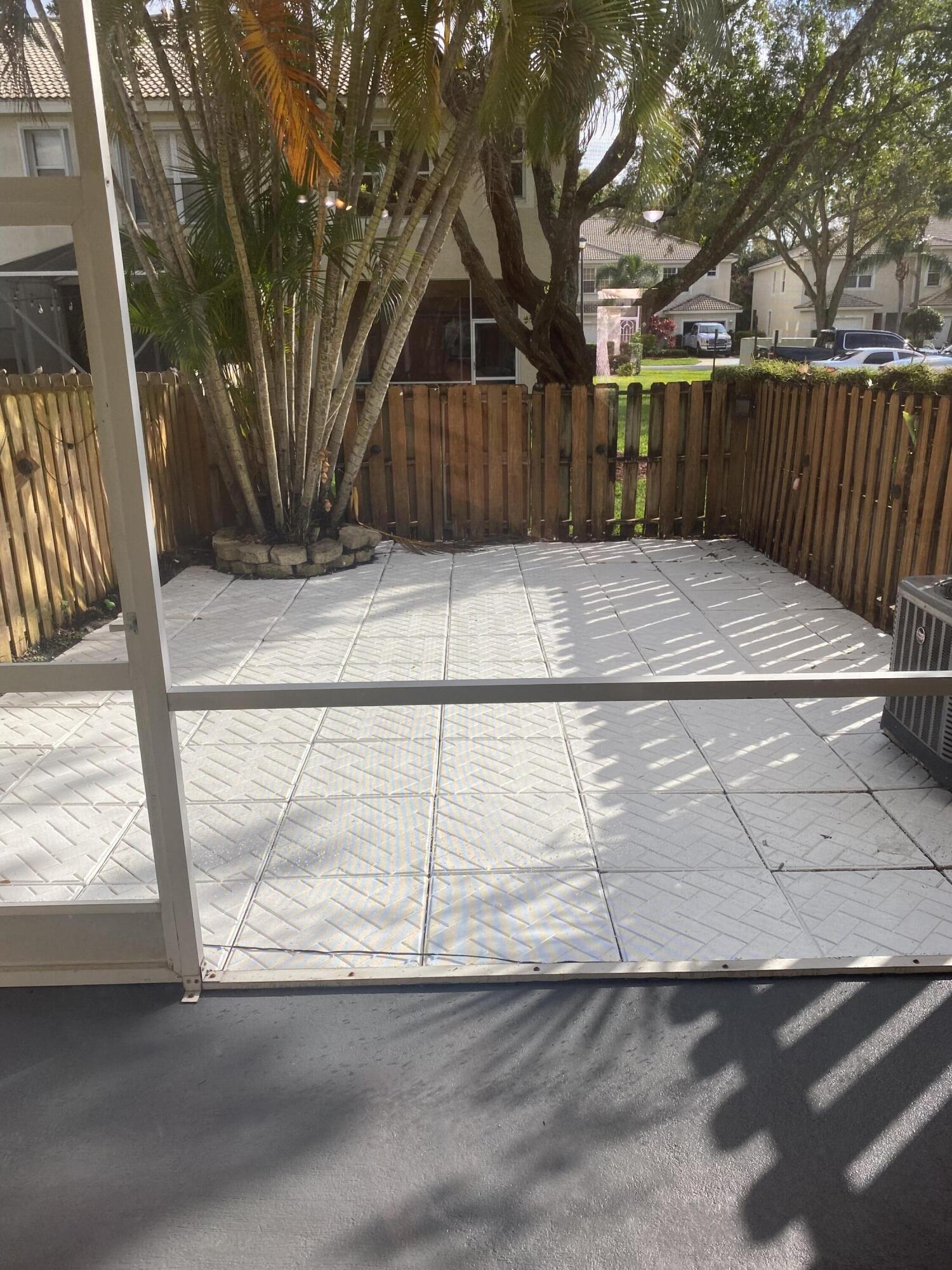 9748 Porta Leona Lane