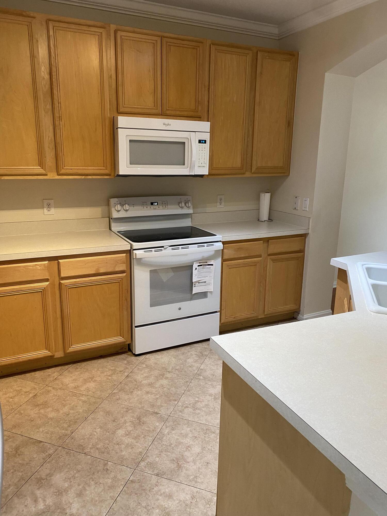 9748 Porta Leona Lane