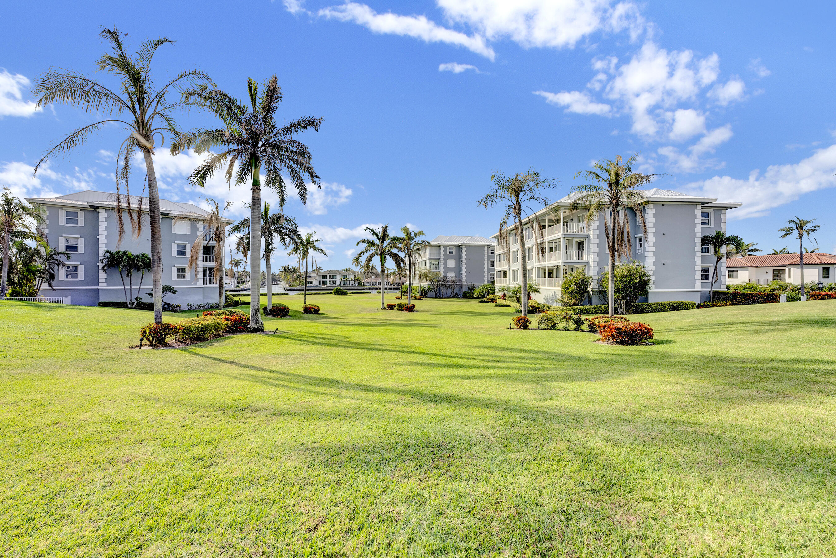 2150 S Ocean Boulevard 5a