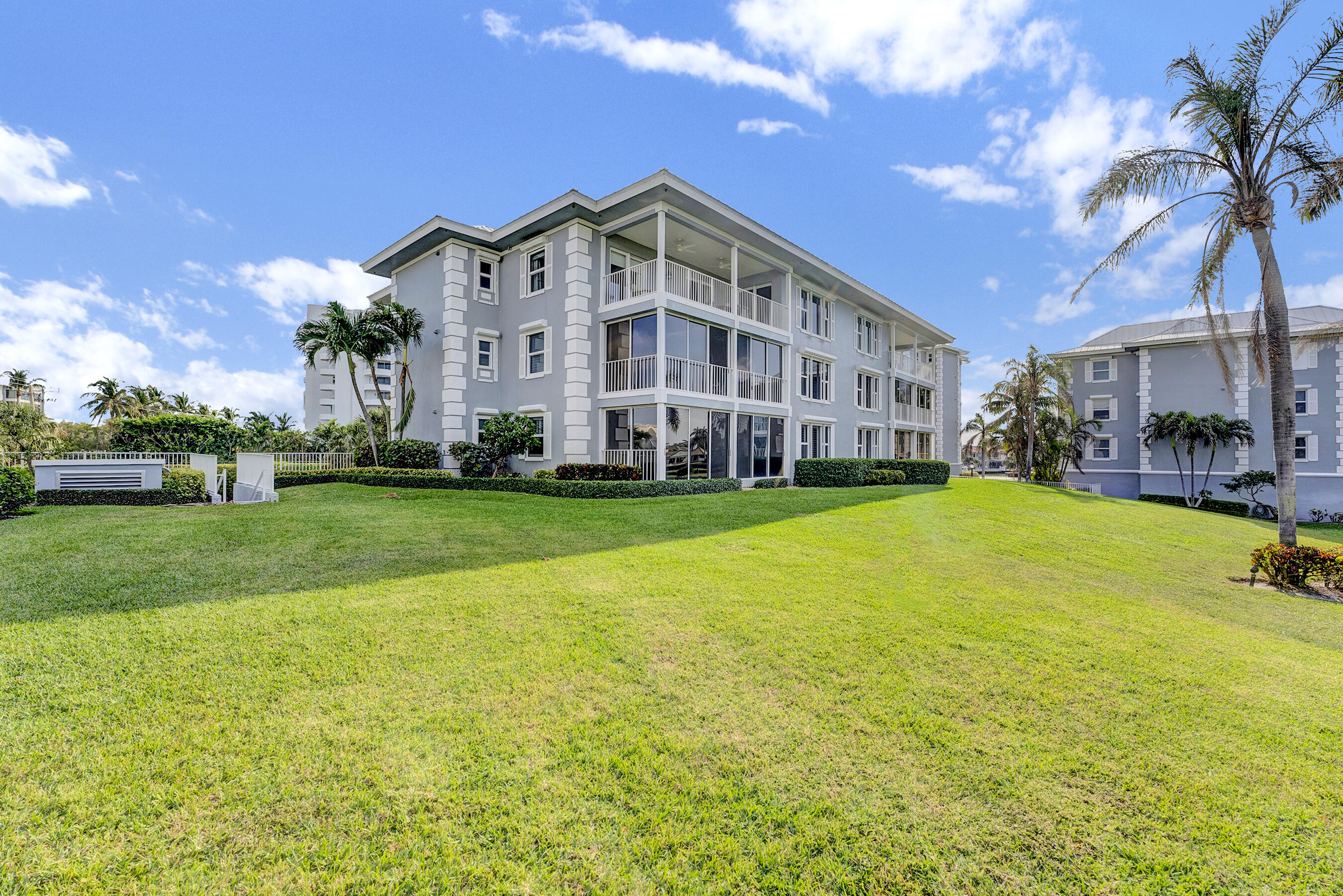 2150 S Ocean Boulevard 5a