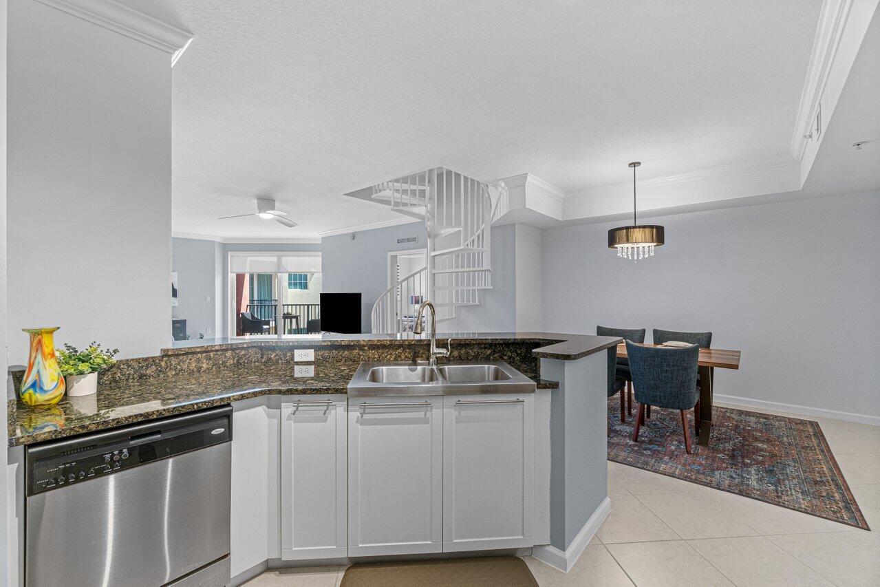 225 NE 1st Street 415