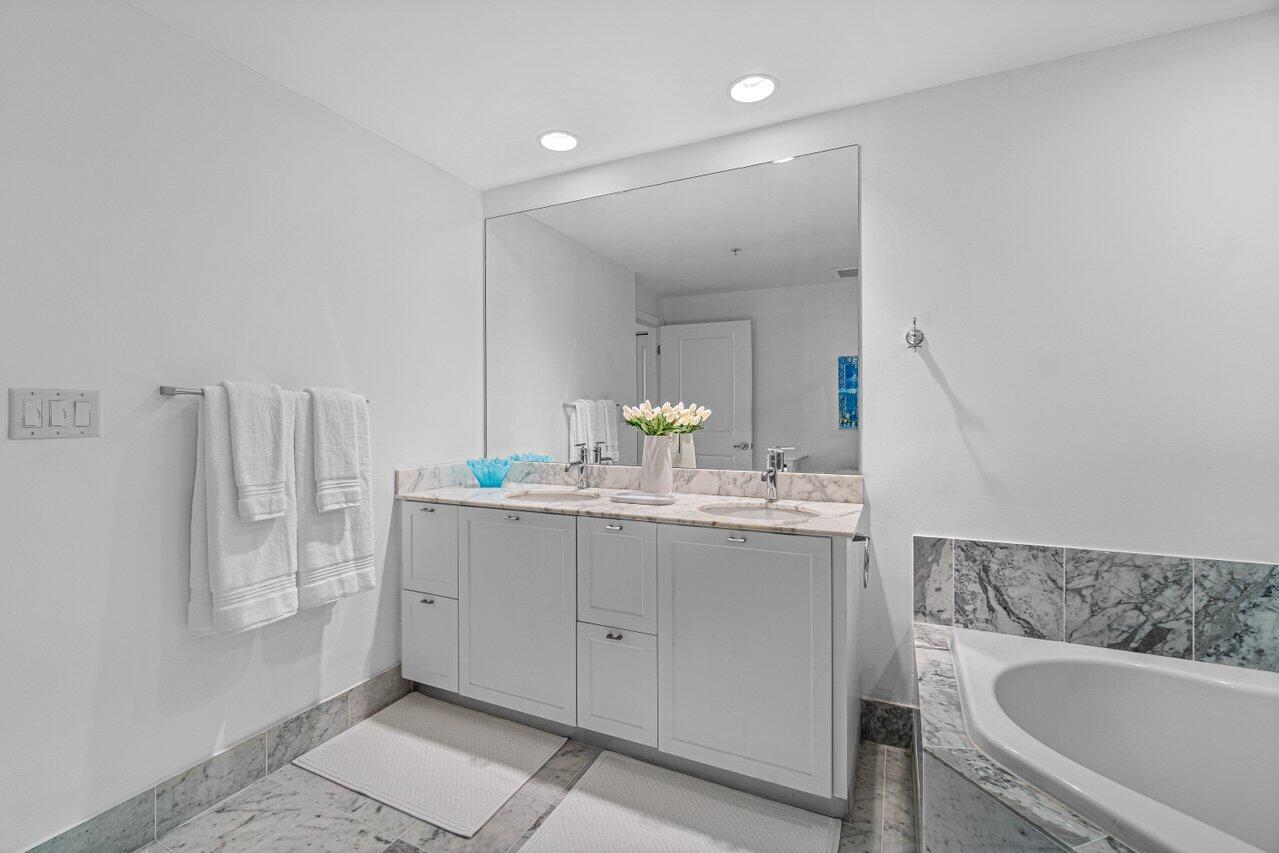 225 NE 1st Street 415