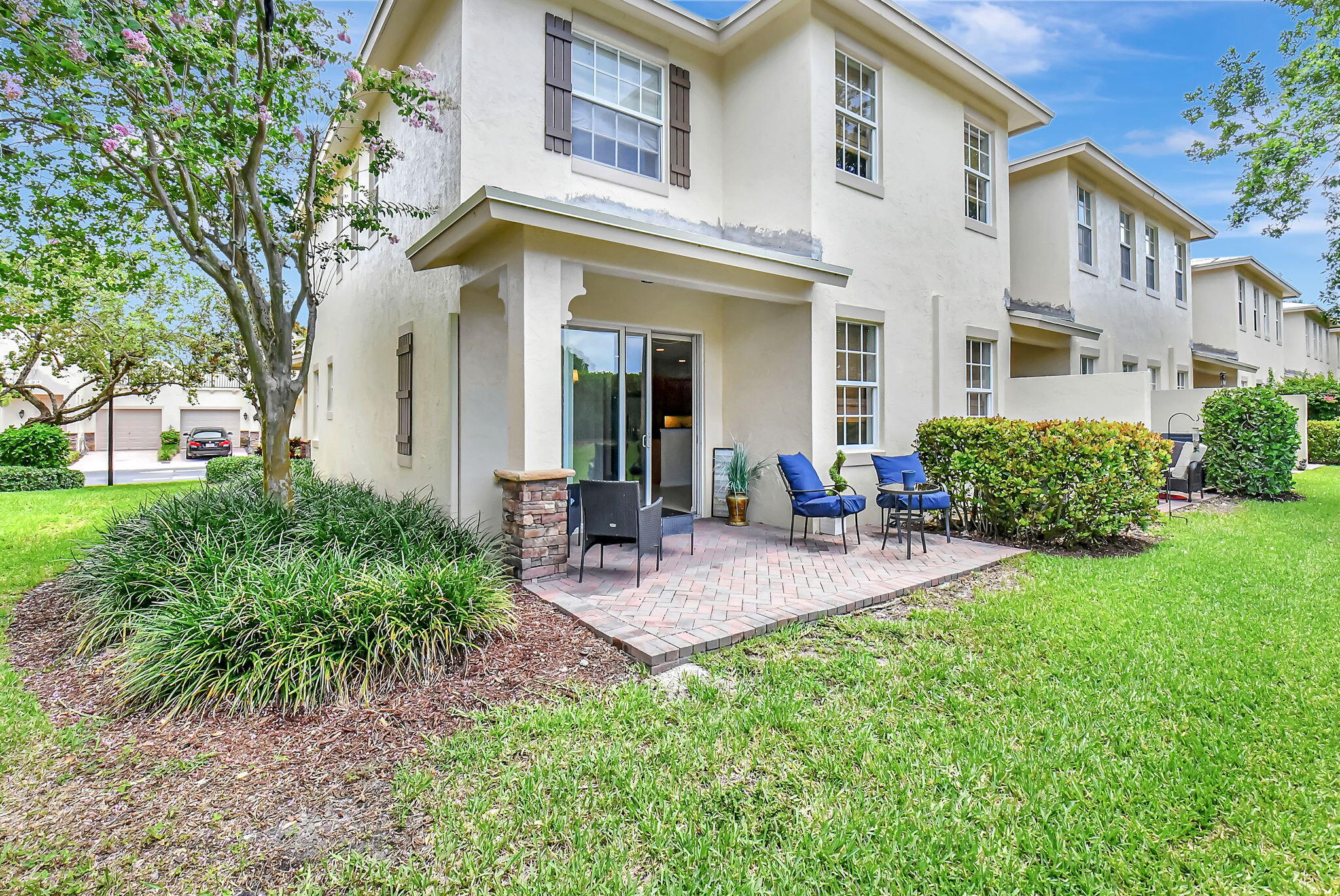 106 S Longport Circle H