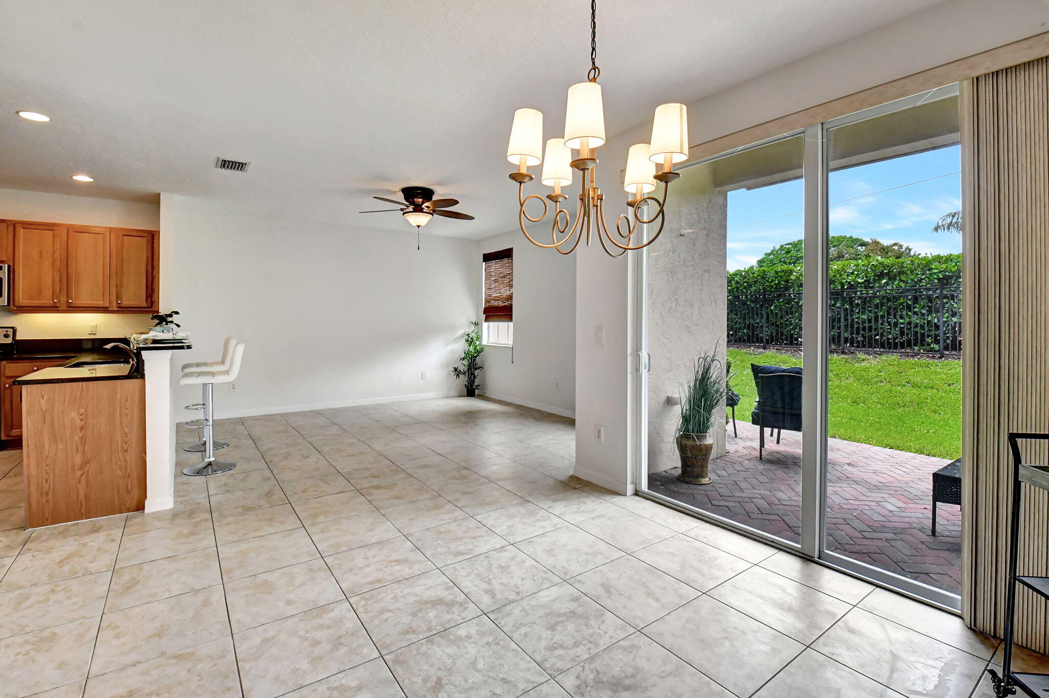 106 S Longport Circle H