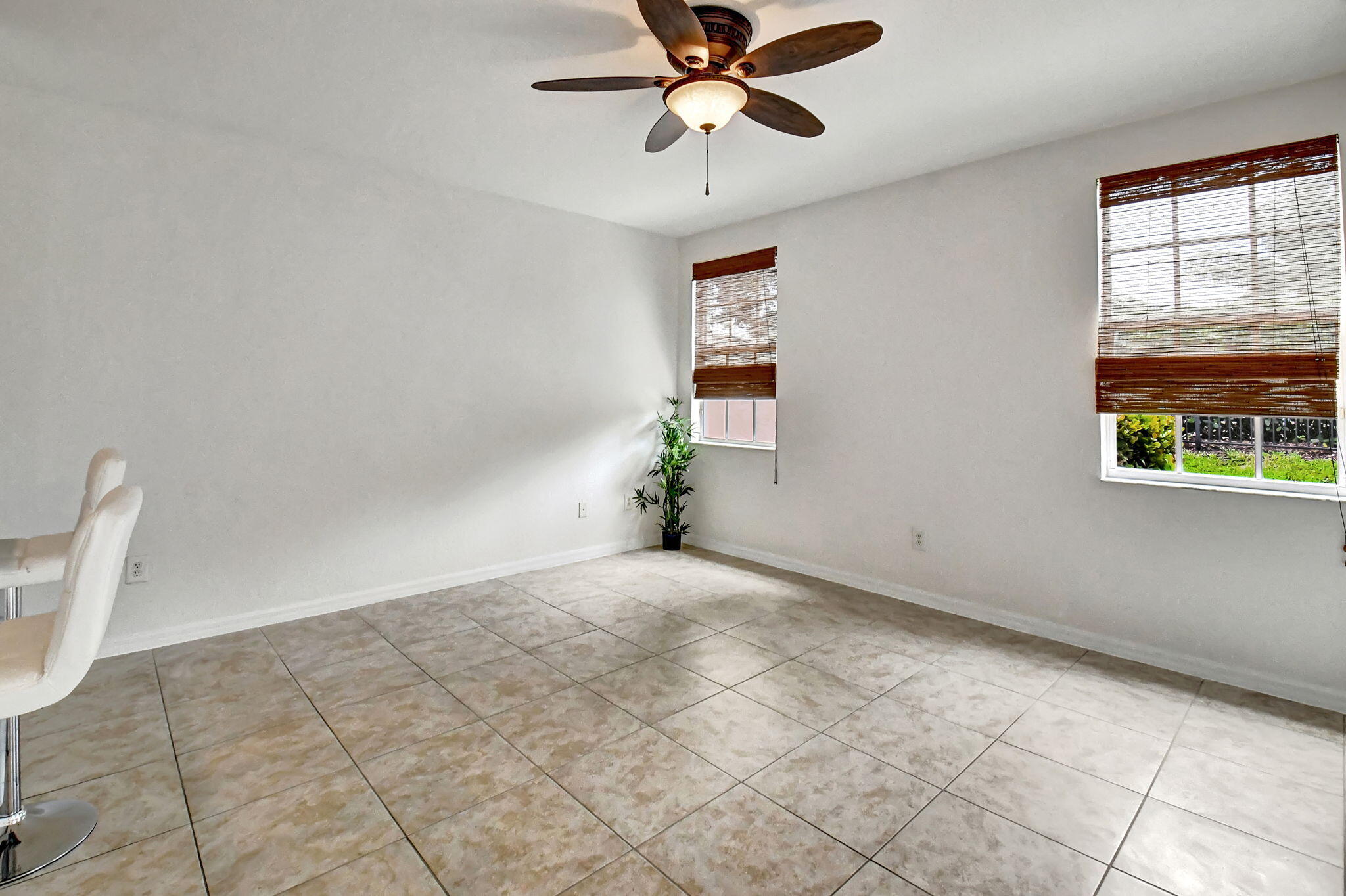 106 S Longport Circle H