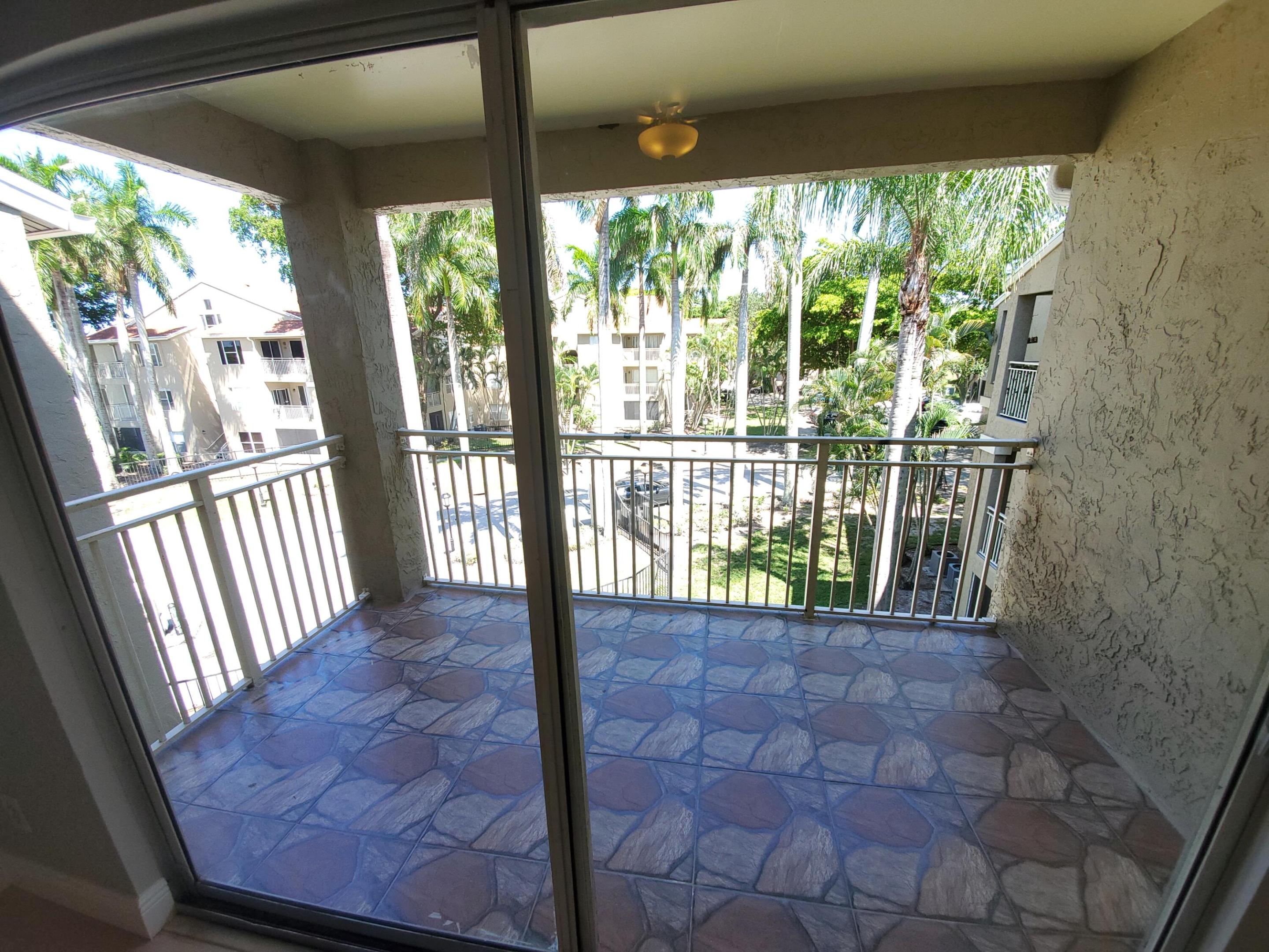 1740 Palm Cove Boulevard 4-303