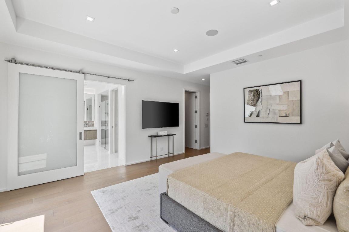 211 Macfarlane Drive