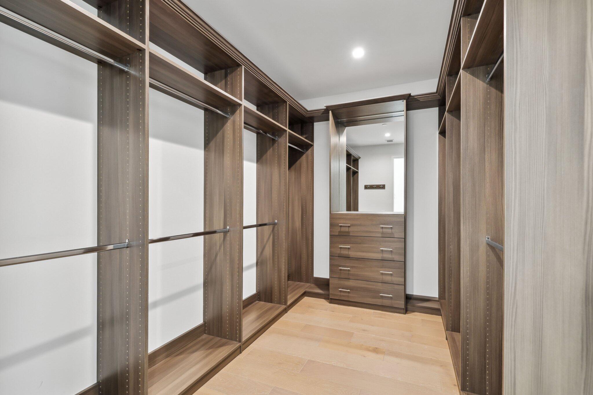 211 Macfarlane Drive