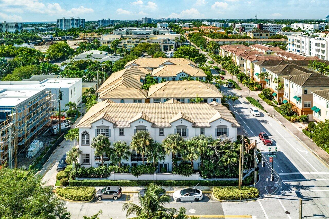 605 Renaissance Way