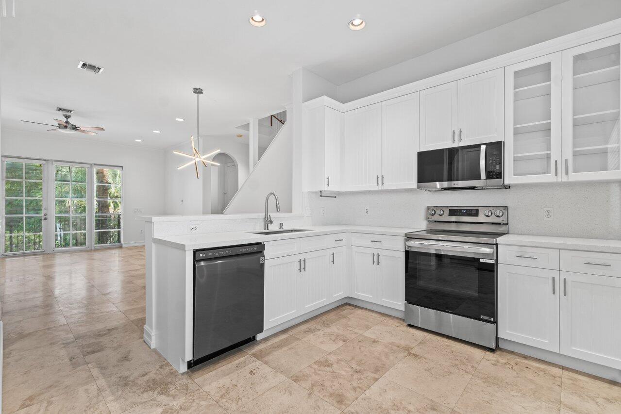 605 Renaissance Way
