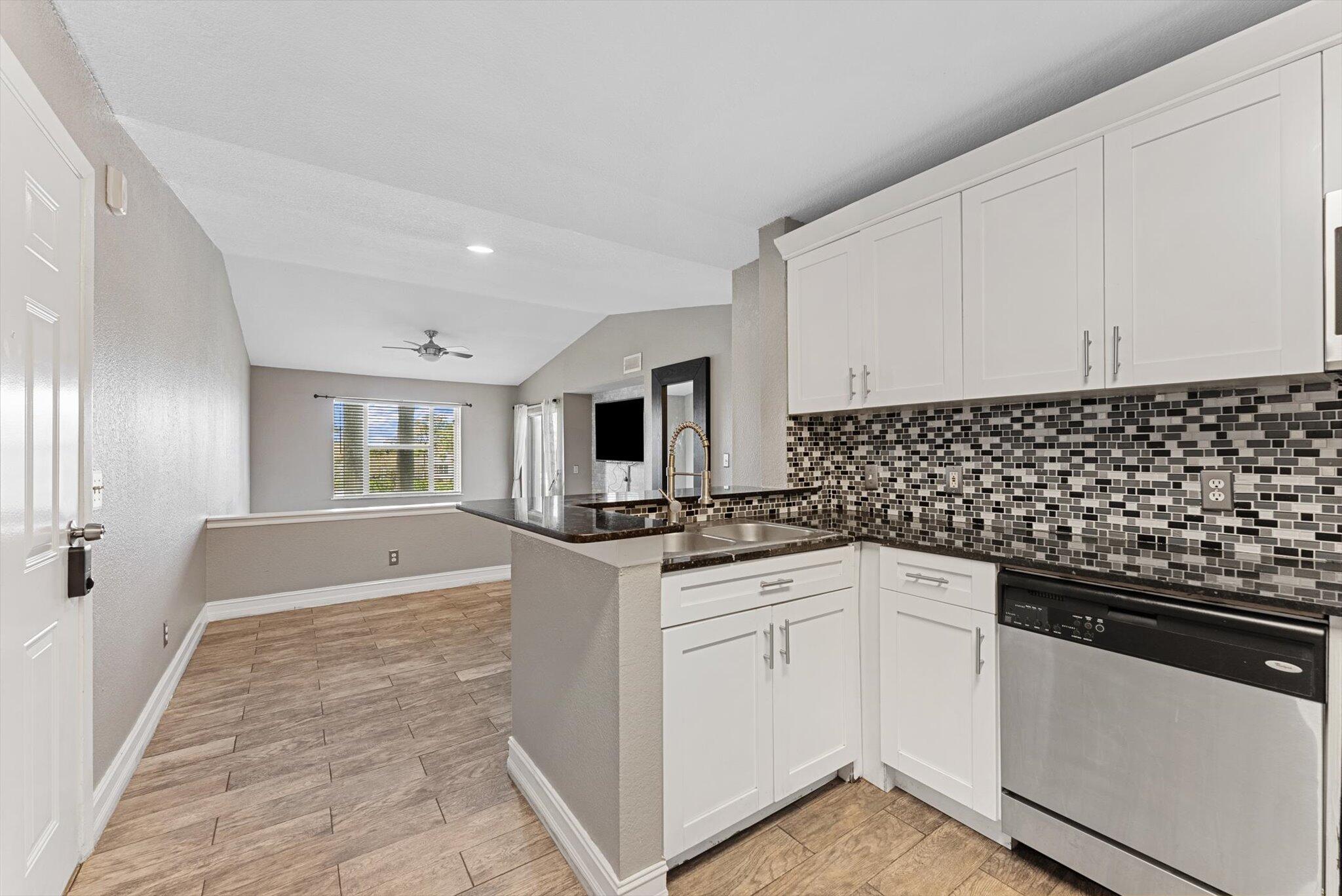 1705 Palm Cove Boulevard 1-307