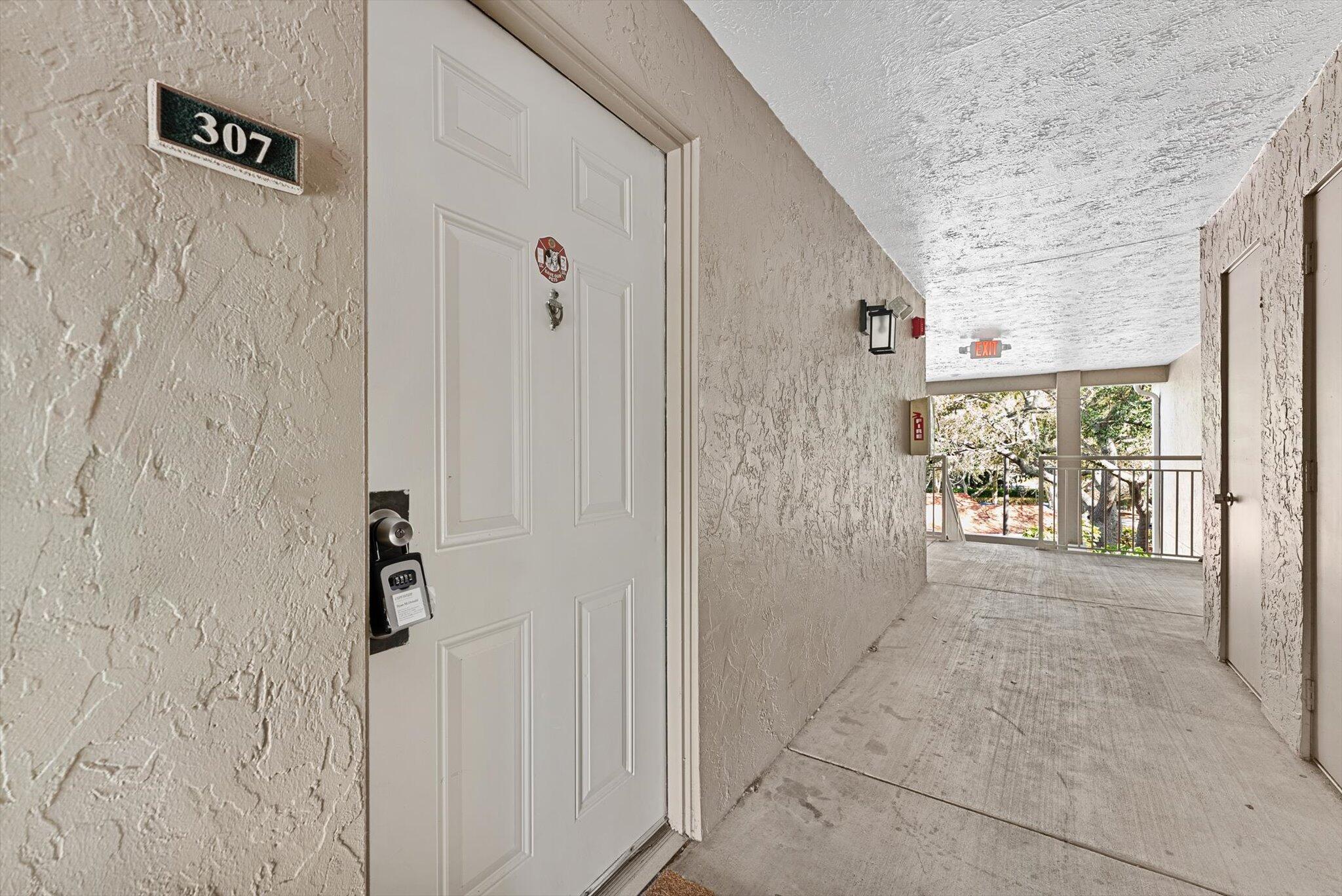 1705 Palm Cove Boulevard 1-307