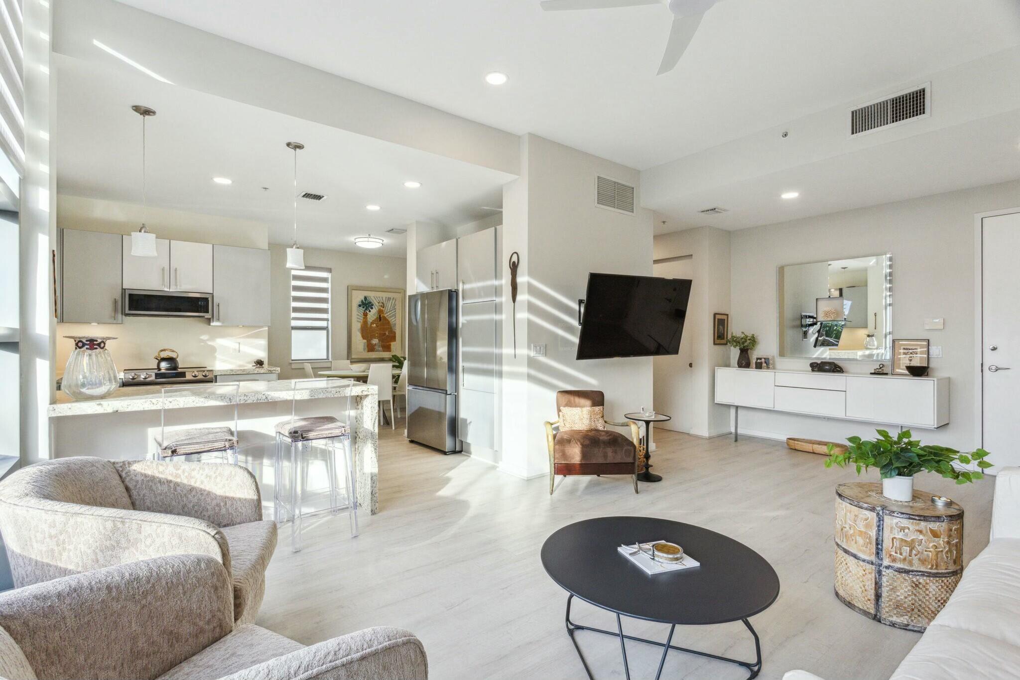 365 SE 6th Avenue 406