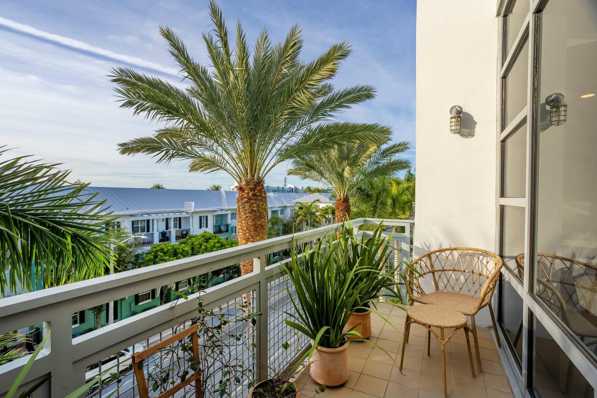 365 SE 6th Avenue 406