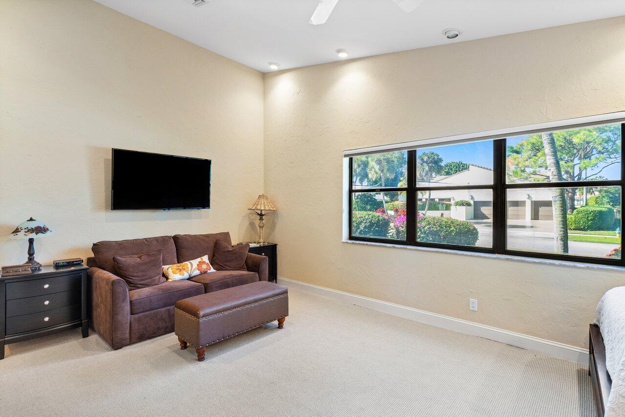 4770 Tree Fern Drive