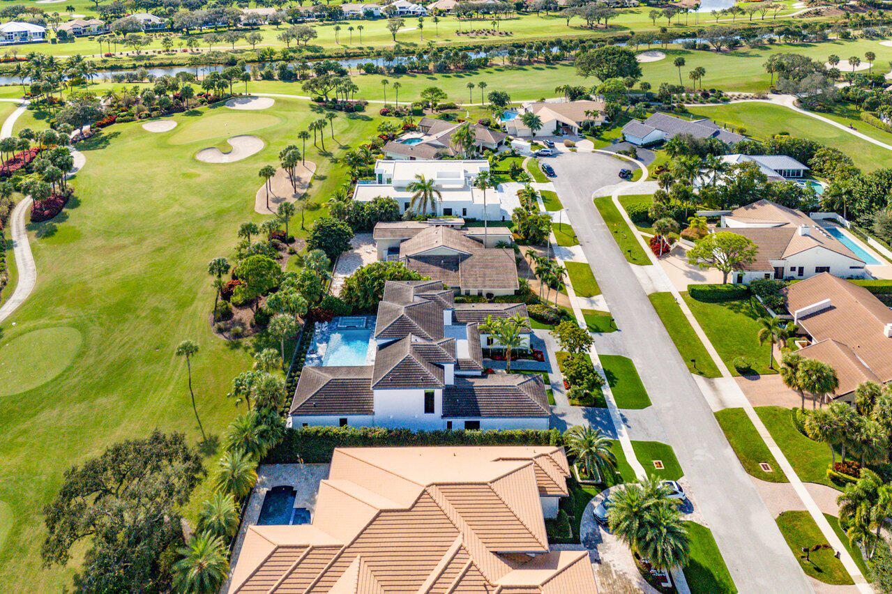 4770 Tree Fern Drive