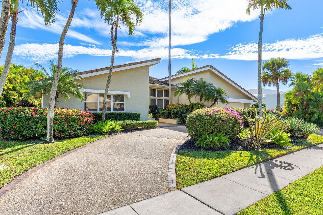4770 Tree Fern Drive