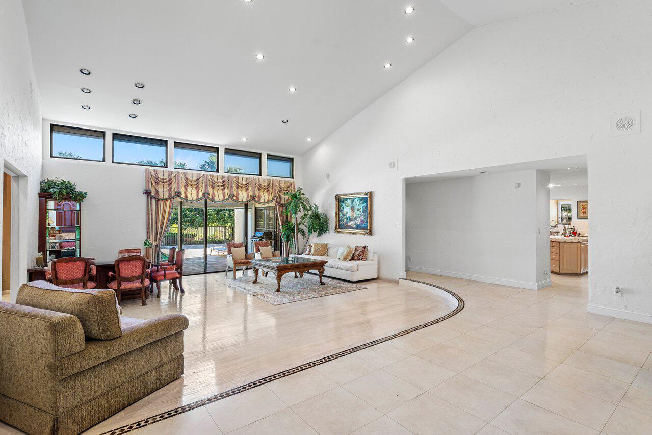 4770 Tree Fern Drive