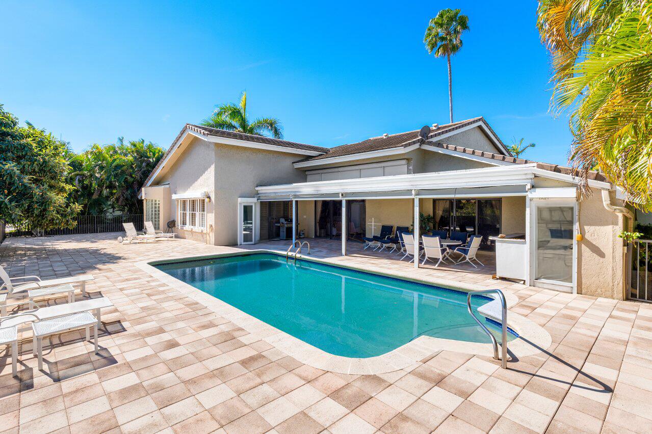 4770 Tree Fern Drive