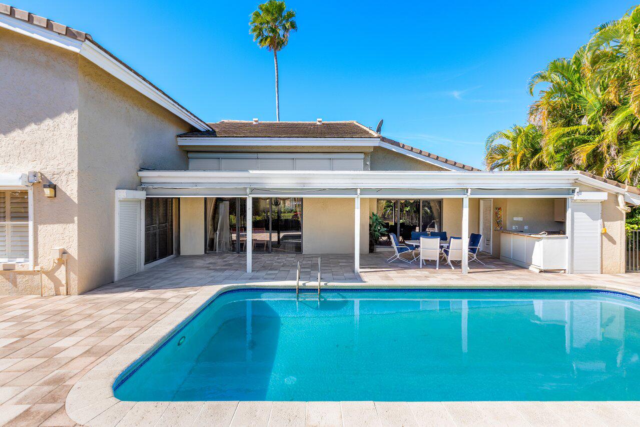 4770 Tree Fern Drive
