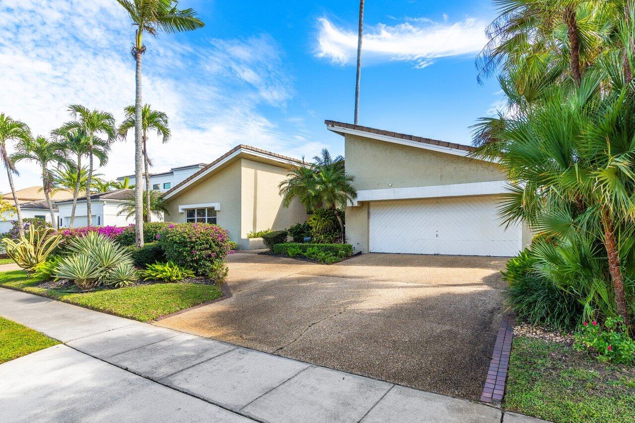 4770 Tree Fern Drive