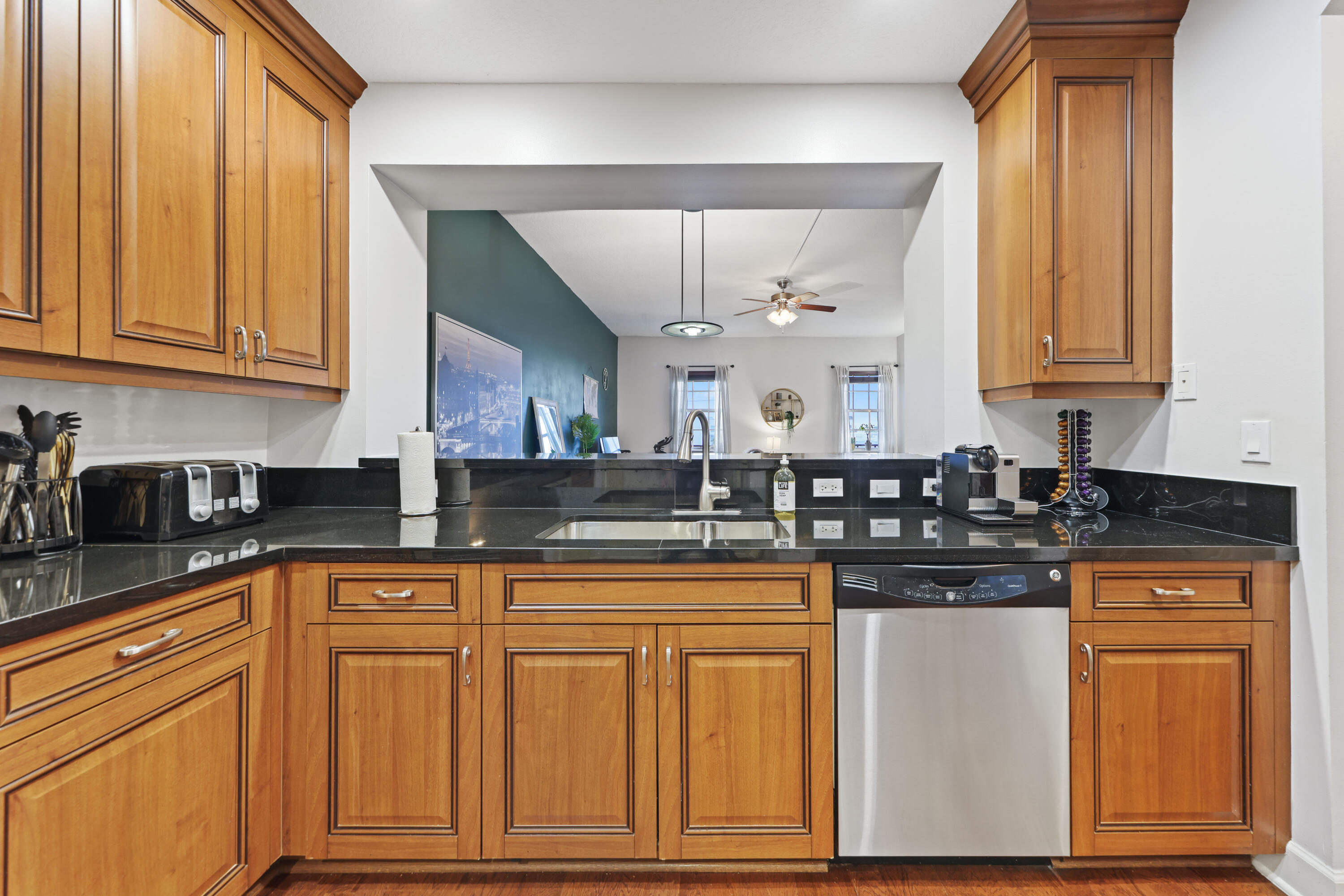 200 NE 2nd Avenue 403