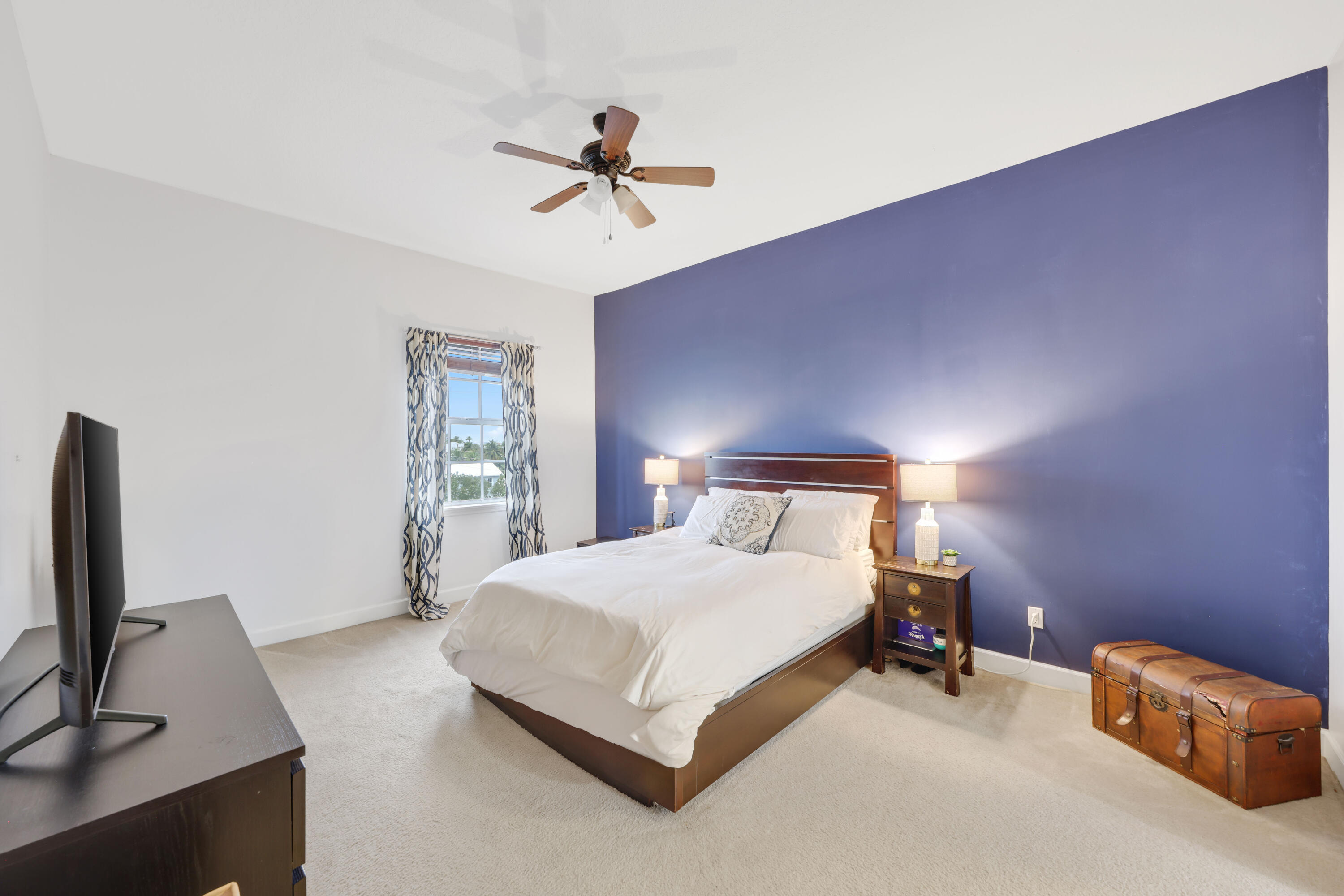 200 NE 2nd Avenue 403