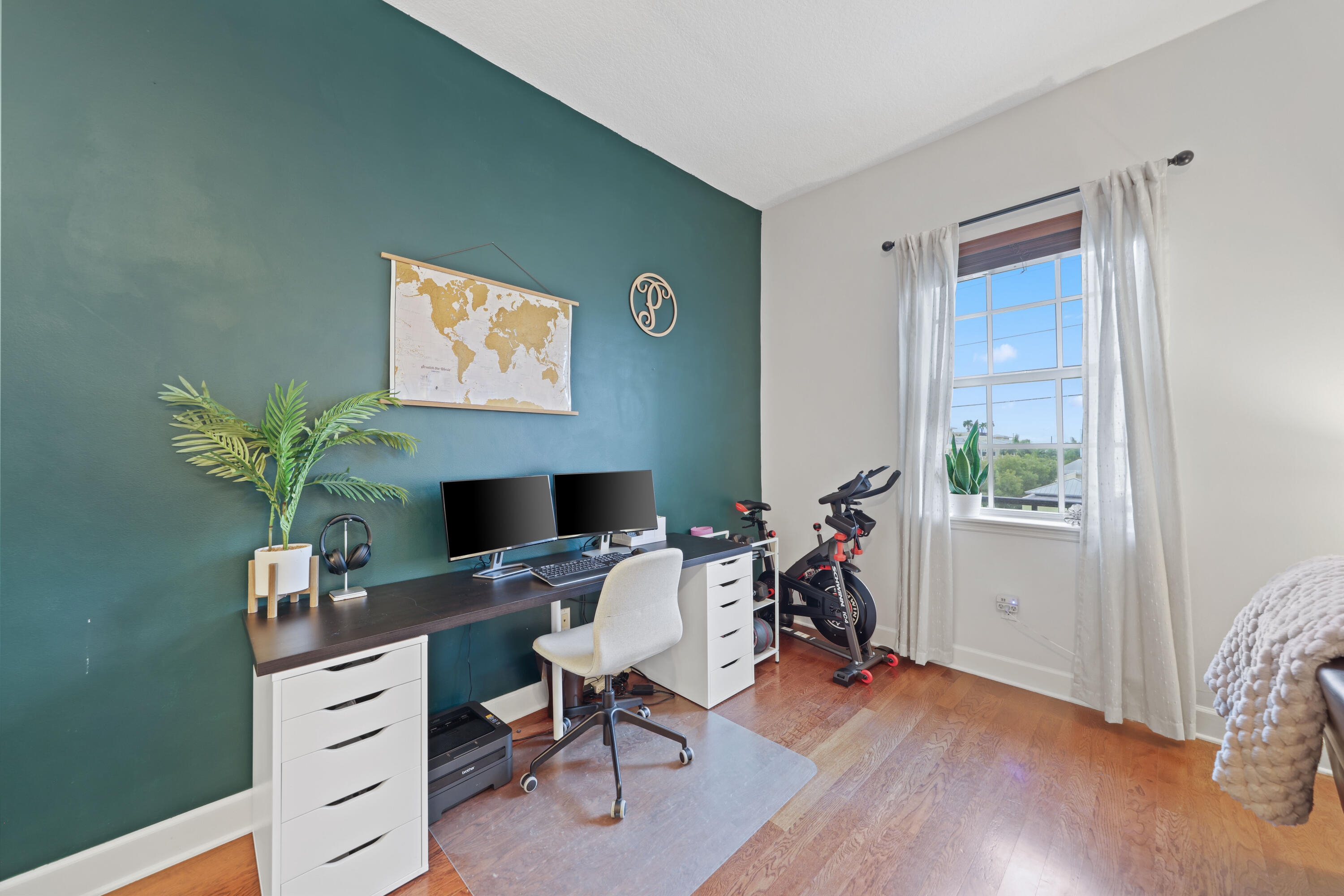 200 NE 2nd Avenue 403