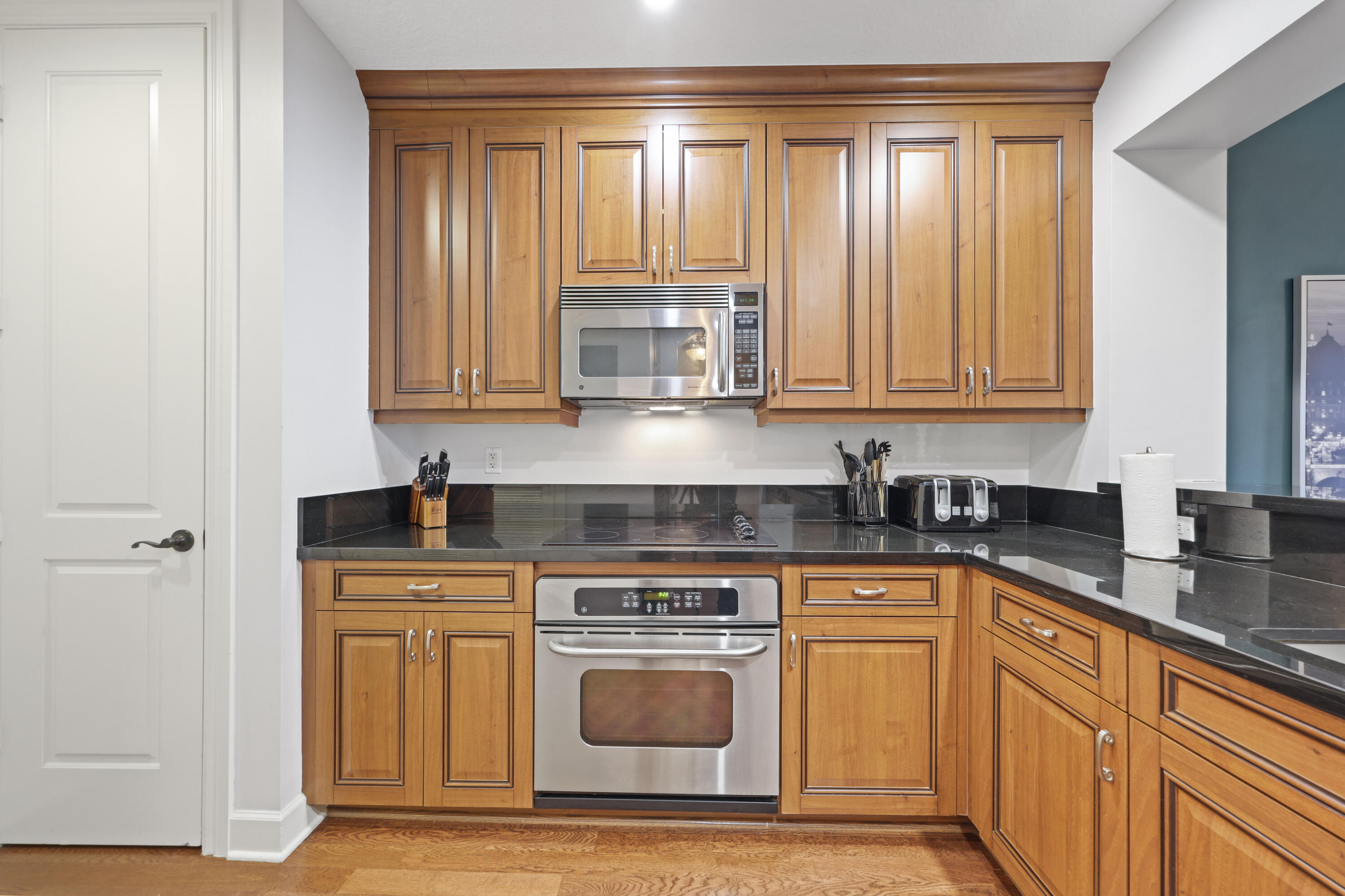 200 NE 2nd Avenue 403