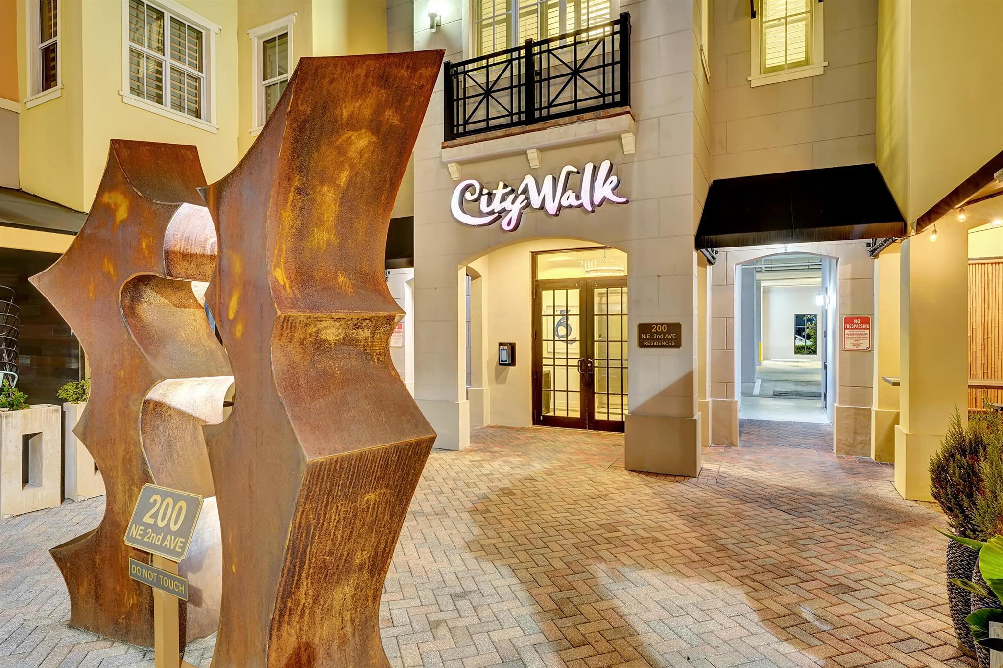 200 NE 2nd Avenue 403