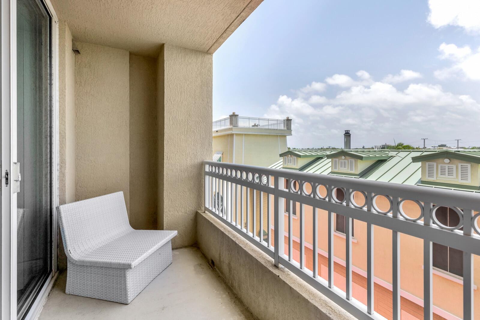 350 N Federal Hwy 403 Highway 403