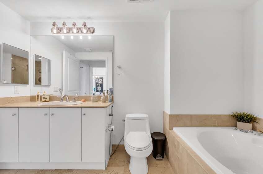 350 N Federal Hwy 403 Highway 403