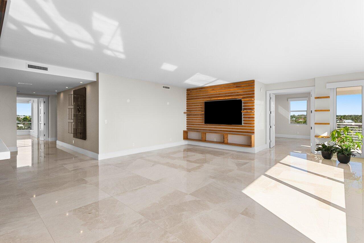 200 N Ocean Boulevard 5n