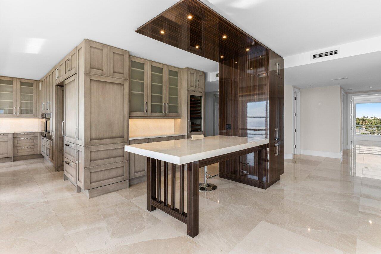 200 N Ocean Boulevard 5n