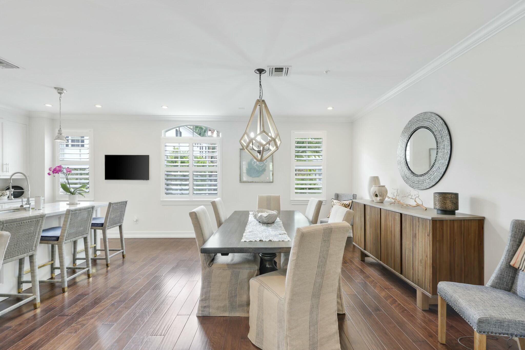 137 N Cannery Row Circle