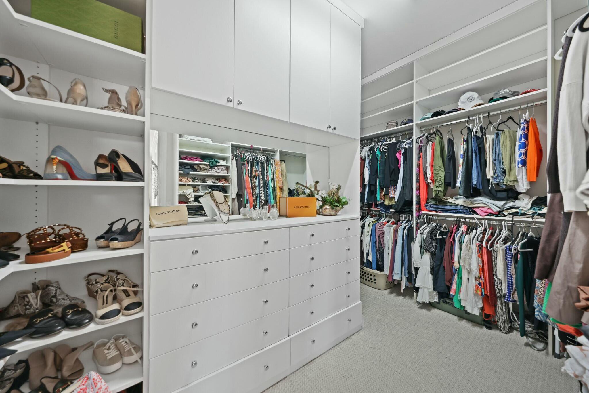 137 N Cannery Row Circle