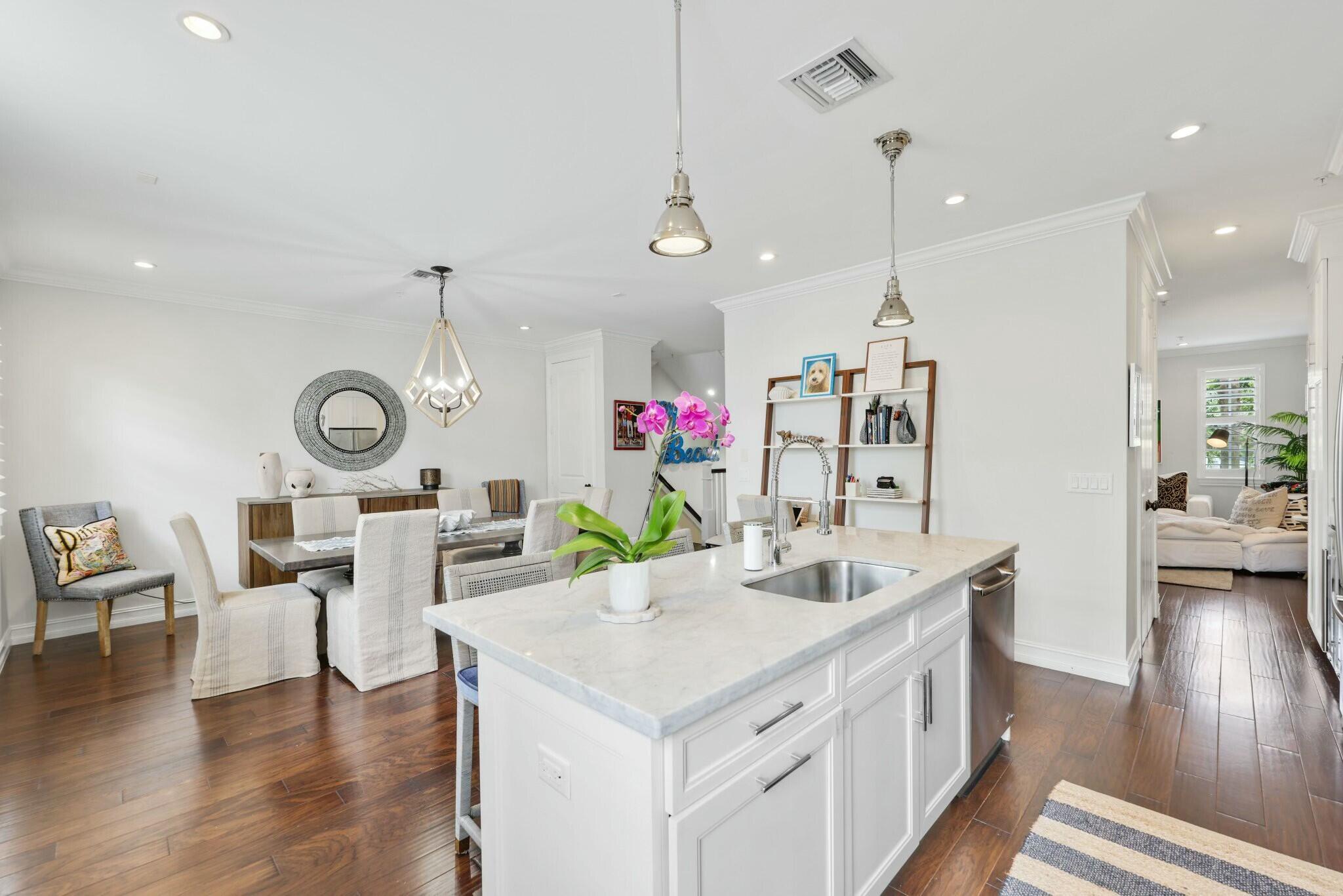 137 N Cannery Row Circle