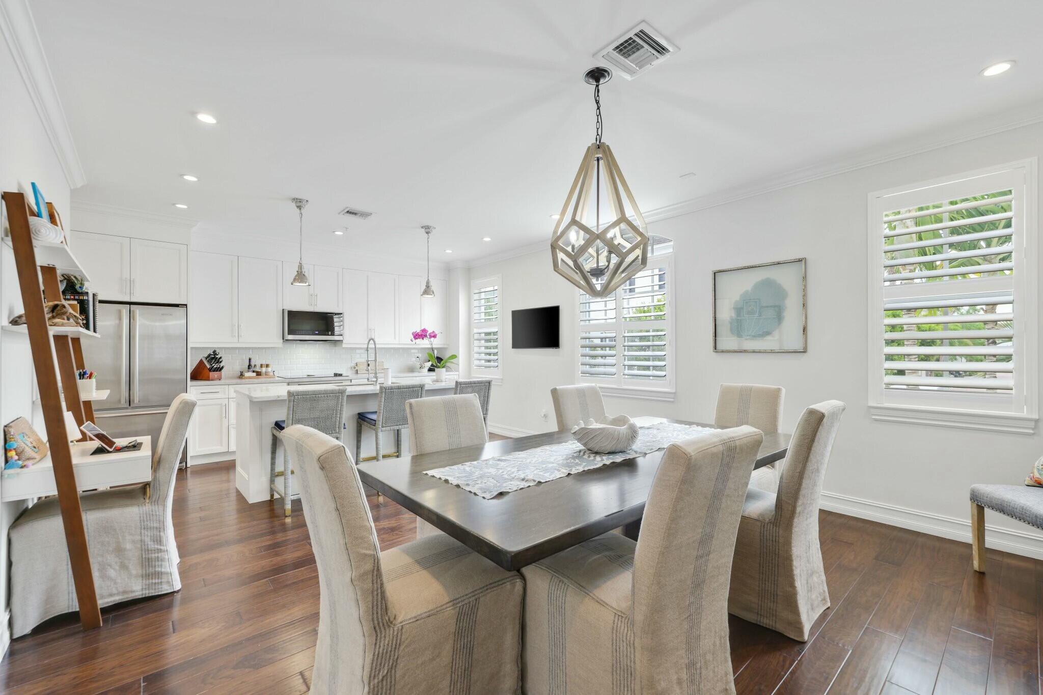 137 N Cannery Row Circle