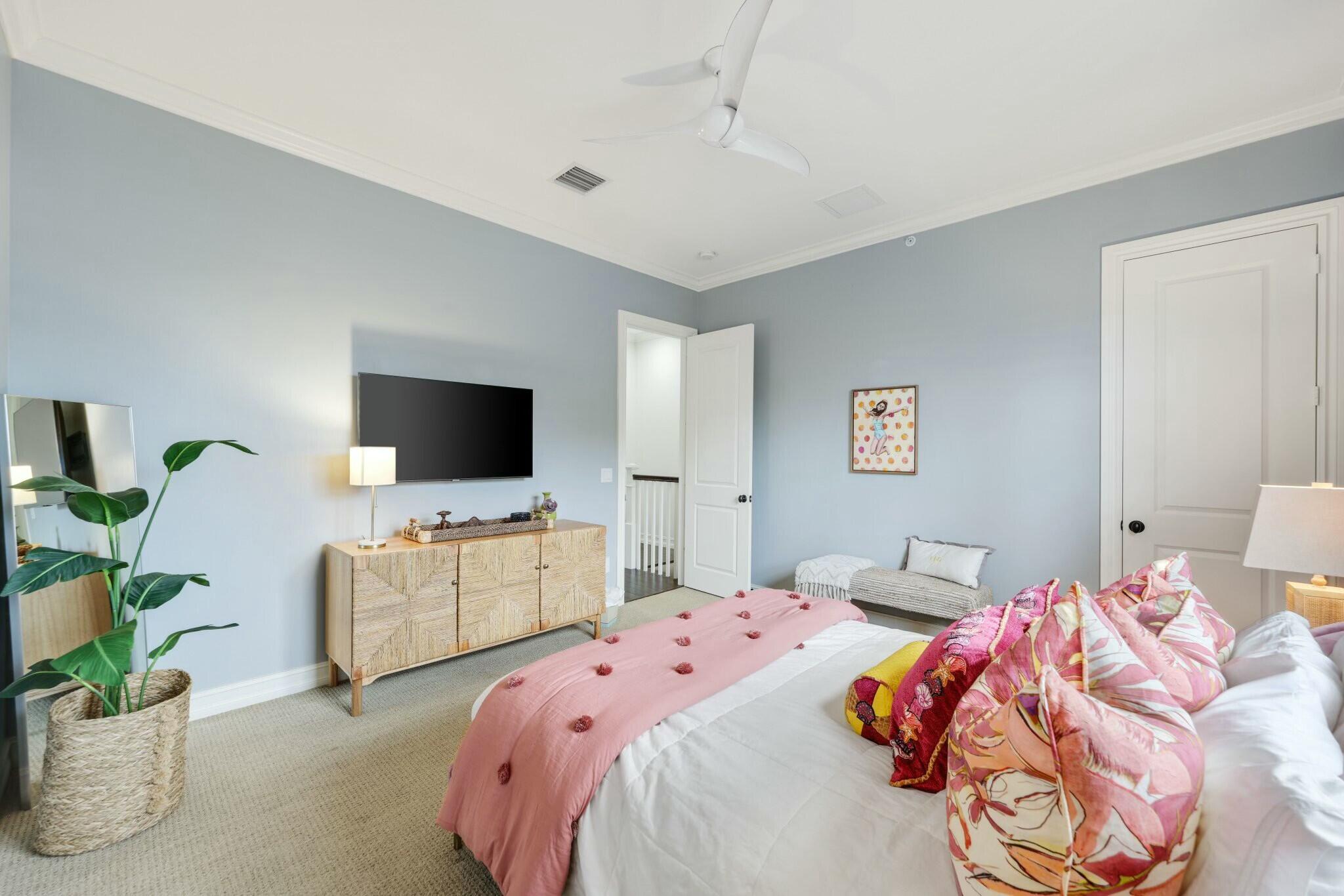 137 N Cannery Row Circle