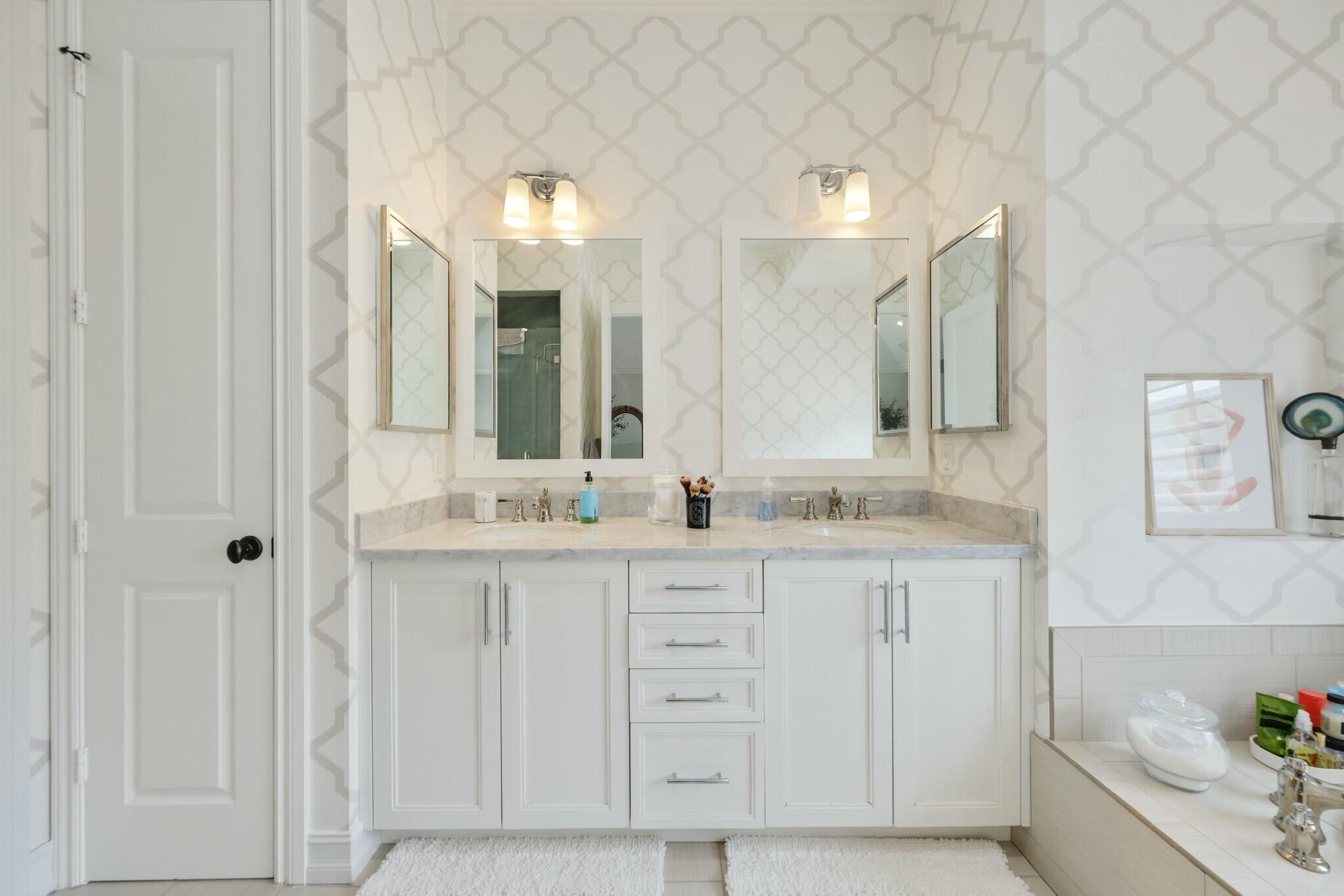 137 N Cannery Row Circle